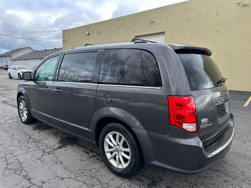 2019 Dodge Grand Caravan SXTImage 14