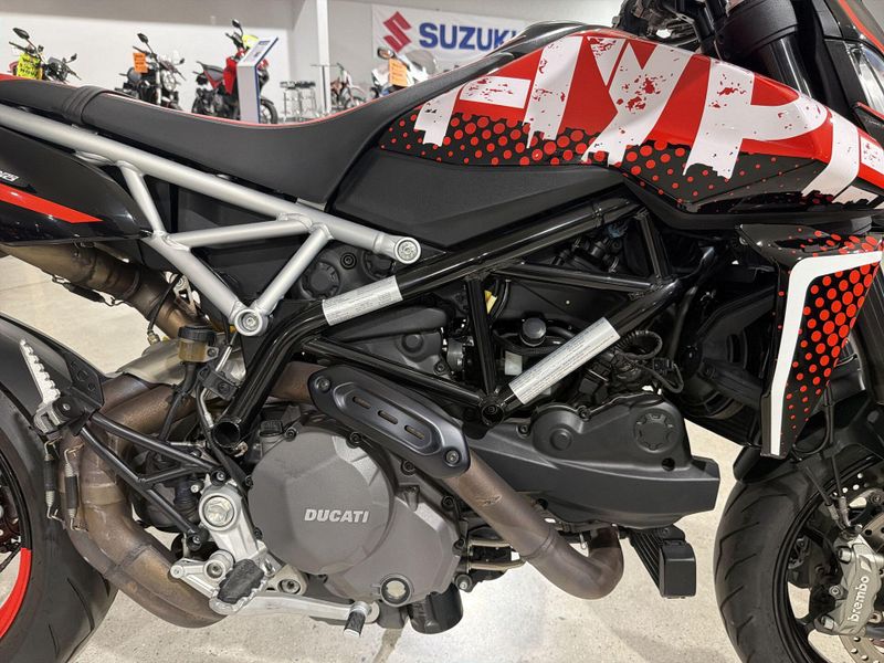 Used 2022 Ducati HYPERMOTARD 950 RVE Image 20