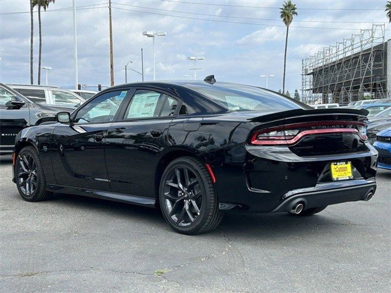 2023 Dodge Charger Gt RwdImage 4
