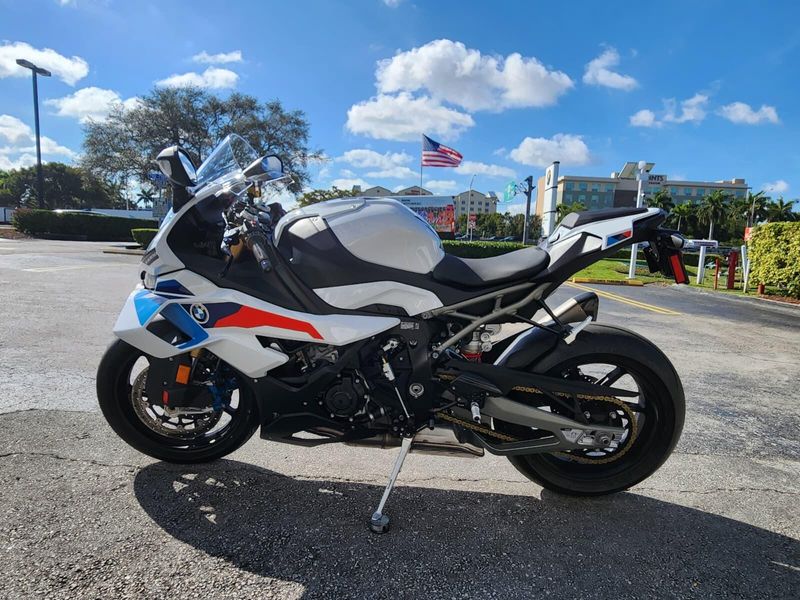 2025 BMW S 1000 RRImage 5
