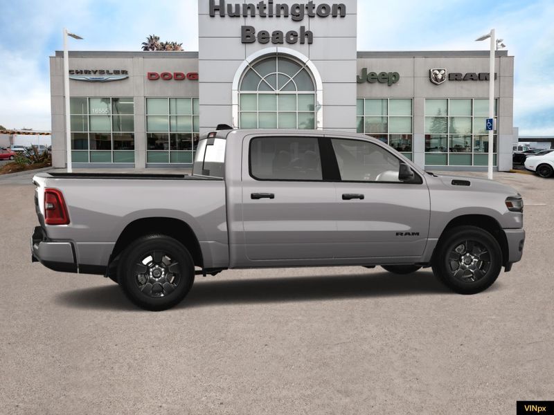 2025 RAM 1500 Tradesman Crew Cab 4x2Image 15