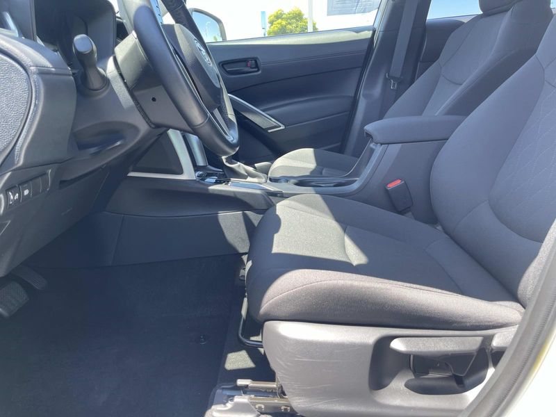 Used 2022 Toyota Corolla Cross LE 4WD (Natl)