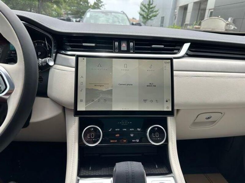 2025 Jaguar F-PACE R-Dynamic S