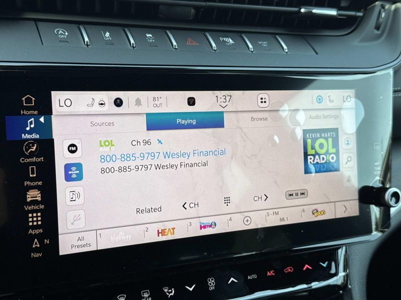 New 2026 Jeep Grand Cherokee Laredo Altitude 4x2