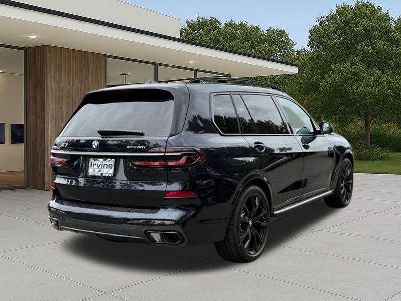 New 2026 BMW X7 xDrive40iImage 8
