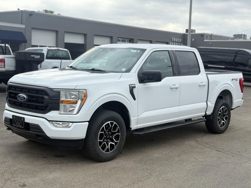 2022 Ford F-150 XLT photo 6