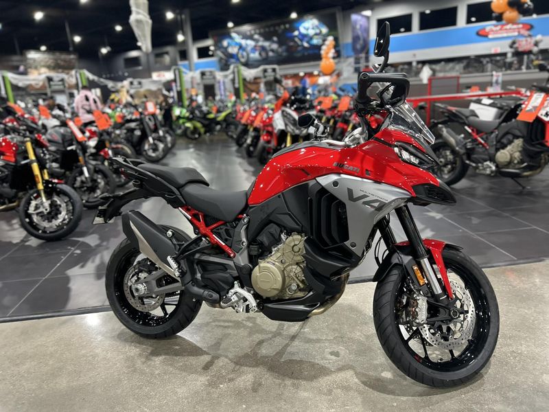 New 2025 Ducati MULTISTRADA V4 Image 6