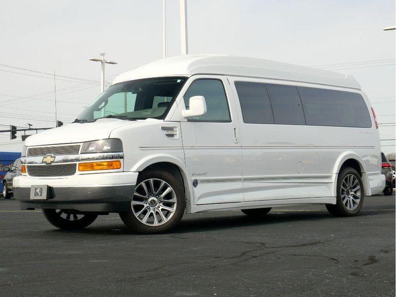 2022 Chevrolet Express Cargo Image 9