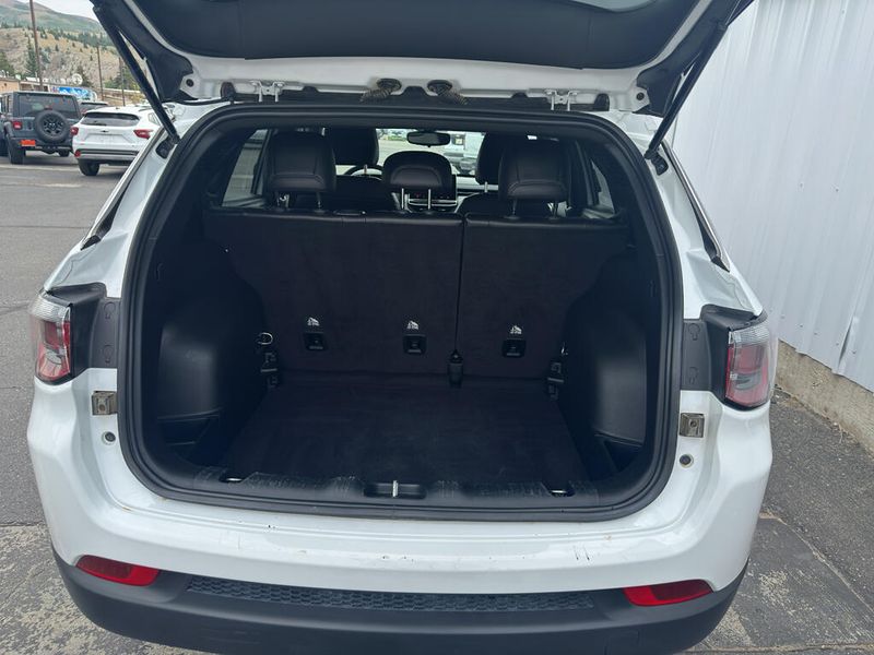 2024 Jeep Compass Latitude photo 20