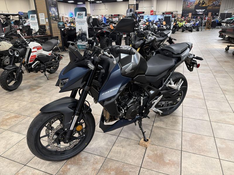 New 2026 Honda CB750 HORNET E-CLUTCH Image 13