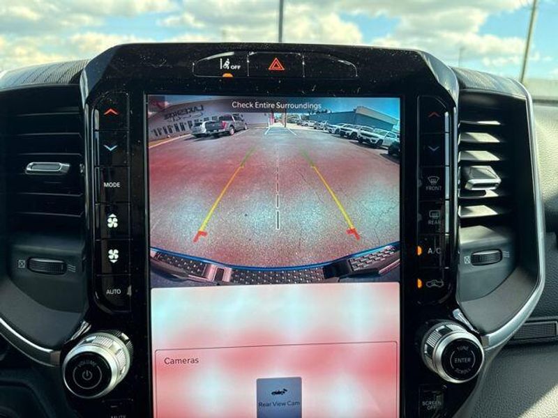 2026 RAM 1500 Big Horn Crew Cab 4x4 5'7' Box