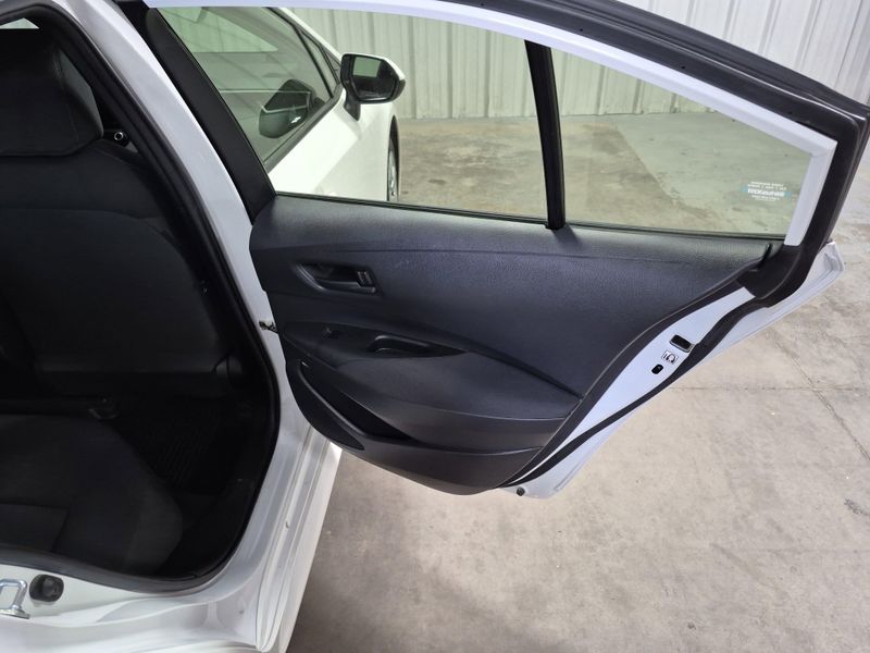 Used 2022 Toyota Corolla LEImage 7
