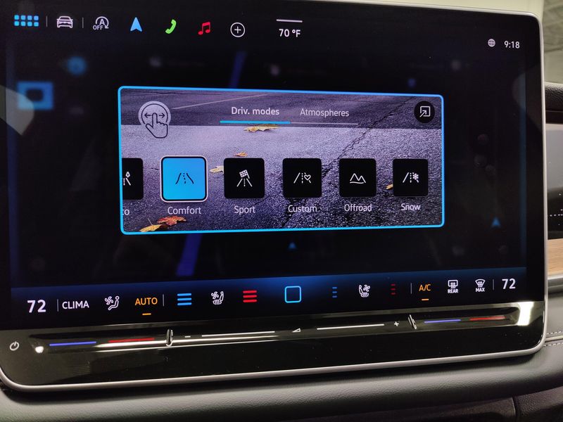 Used 2025 Volkswagen Tiguan SEL R-Line AWD w/Sunroof/NavImage 31