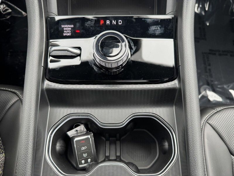 2025 Jeep Grand Cherokee L LimitedImage 28