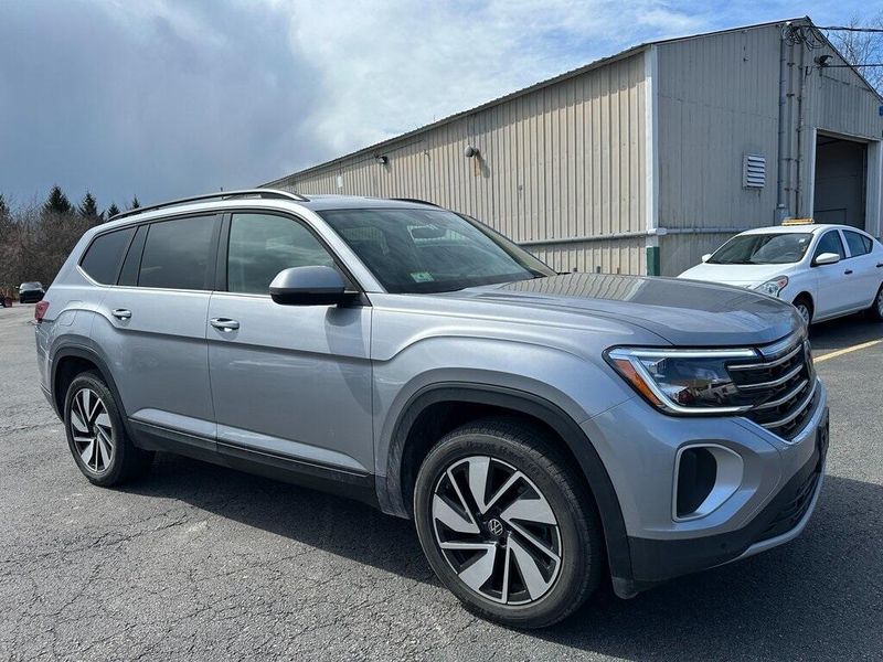 2024 Volkswagen Atlas 2.0T SE w/TechnologyImage 1