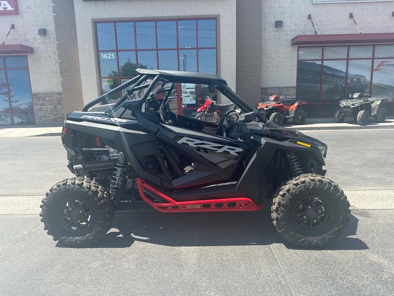 2022 Polaris RZR PRO XP SPORT  CRUISER BLACK 