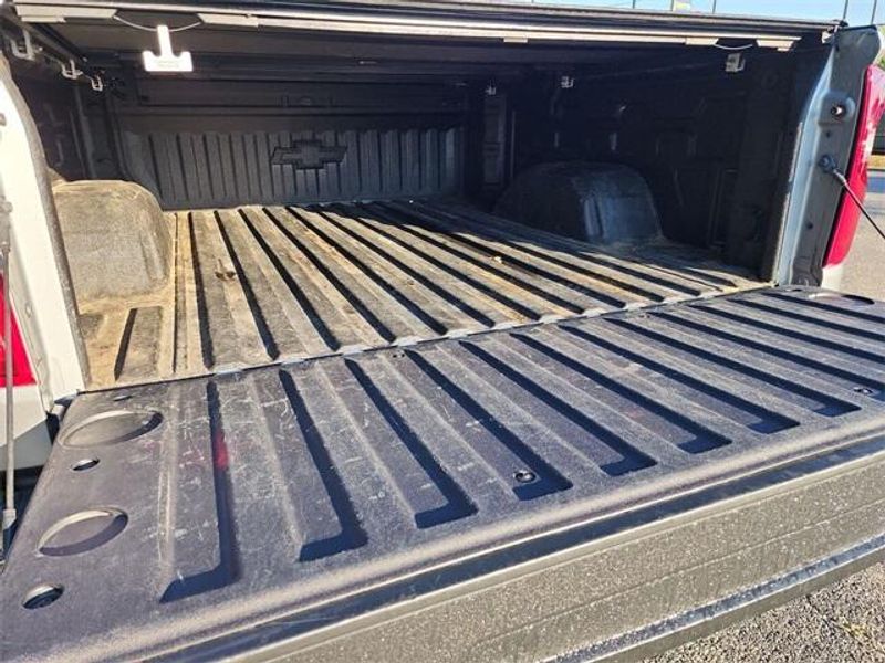 Used 2023 Chevrolet Silverado 1500 RSTImage 27