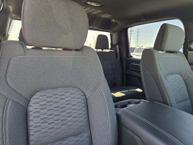 New 2026 RAM 1500 Big Horn Crew Cab 4x2 5'7' Box