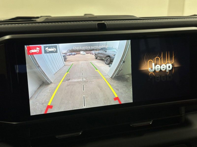 2024 Jeep Wrangler Rubicon 392Image 19