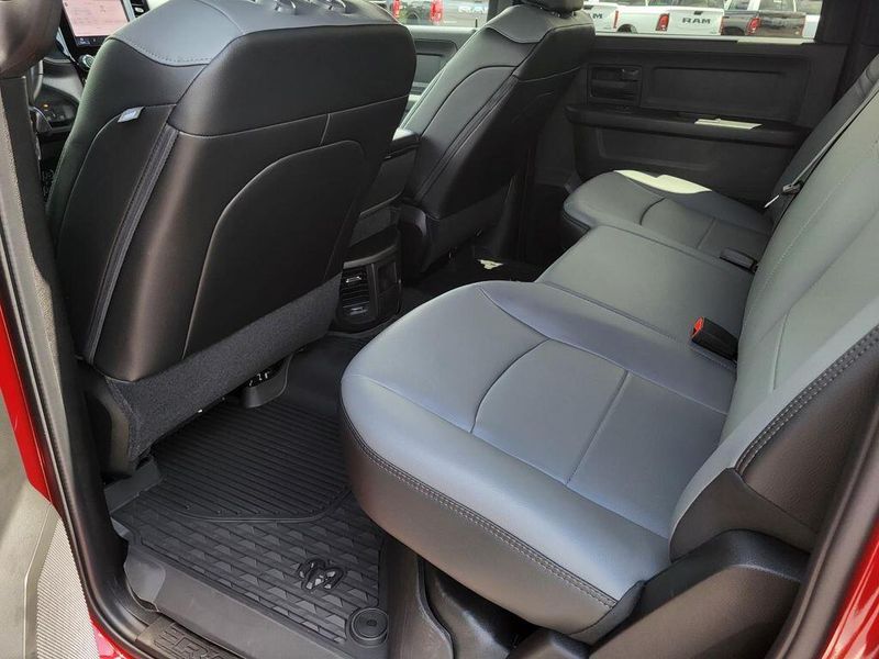 2025 RAM 2500 Tradesman Crew Cab 4x4 6