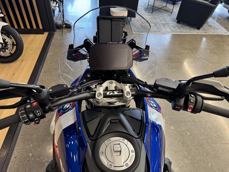 2025 BMW R 1300 GS - TROPHY - RACING BLUE METALLIC 