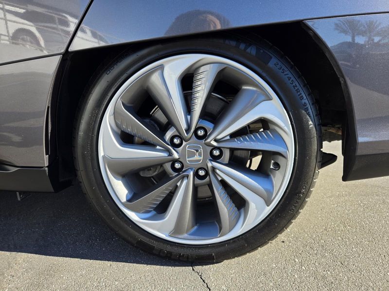 Used 2020 Honda Clarity Plug-In Hybrid Sedan