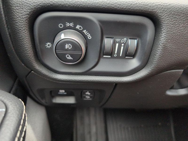 2025 RAM 1500 Rebel Crew Cab 4x4 5