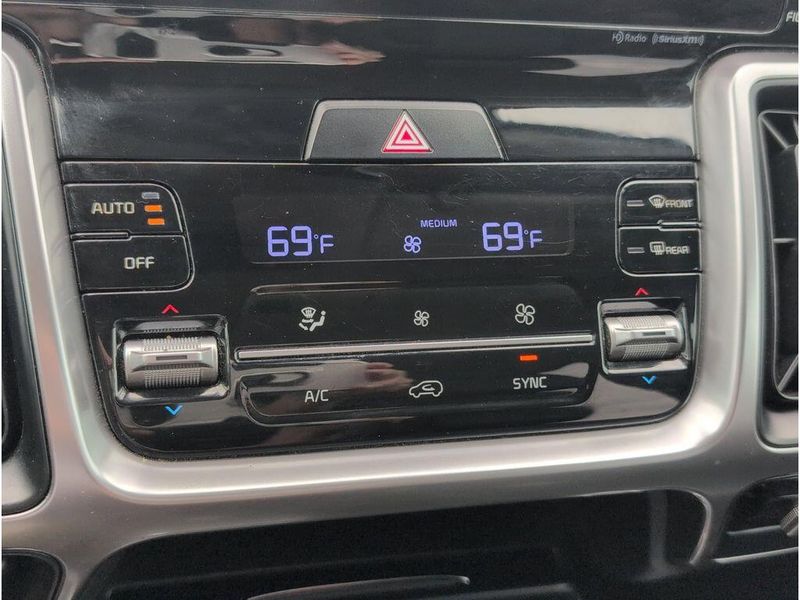 Used 2023 Kia Sorento SImage 15