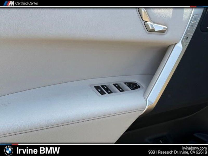 Used 2026 BMW iX xDrive45Image 18