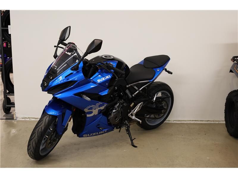 2024 Suzuki GSX8R Image 4