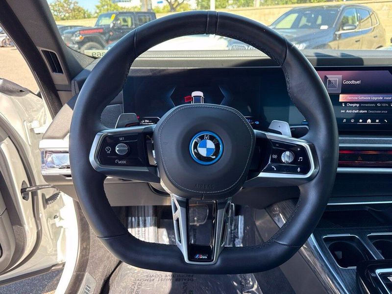 Used 2026 BMW 7 Series 750e xDriveImage 23