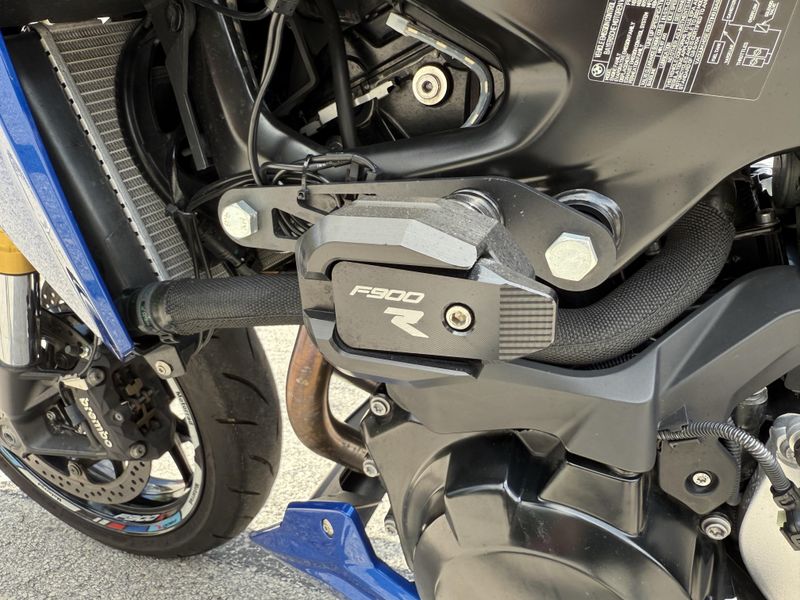 2022 BMW F 900 R