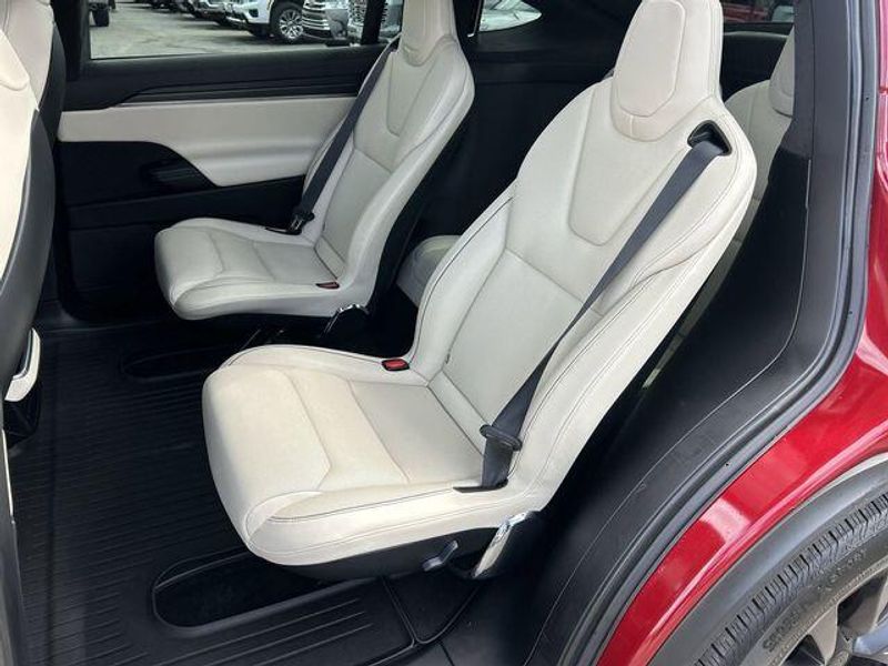 Used 2023 Tesla Model X PlaidImage 17