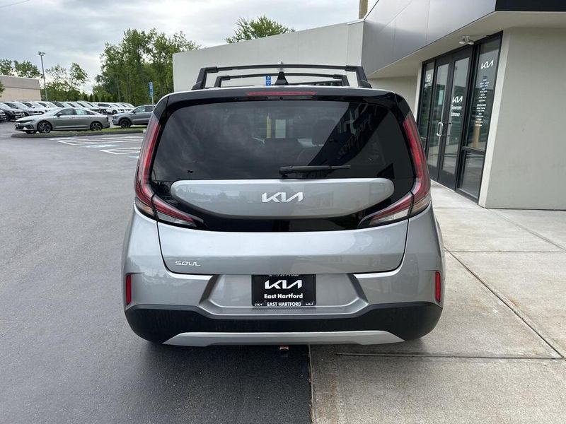 2023 Kia Soul LXImage 6