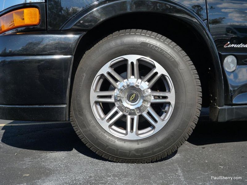 Used 2022 Chevrolet Express Cargo 