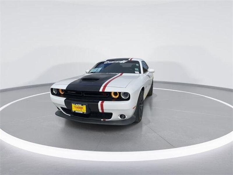 2021 Dodge Challenger R/TImage 3