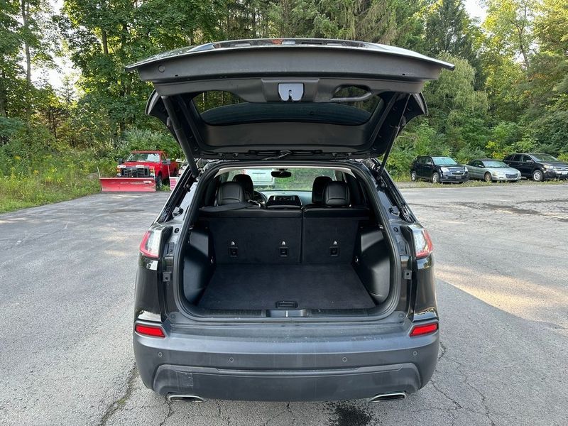 2019 Jeep Cherokee Latitude PlusImage 14