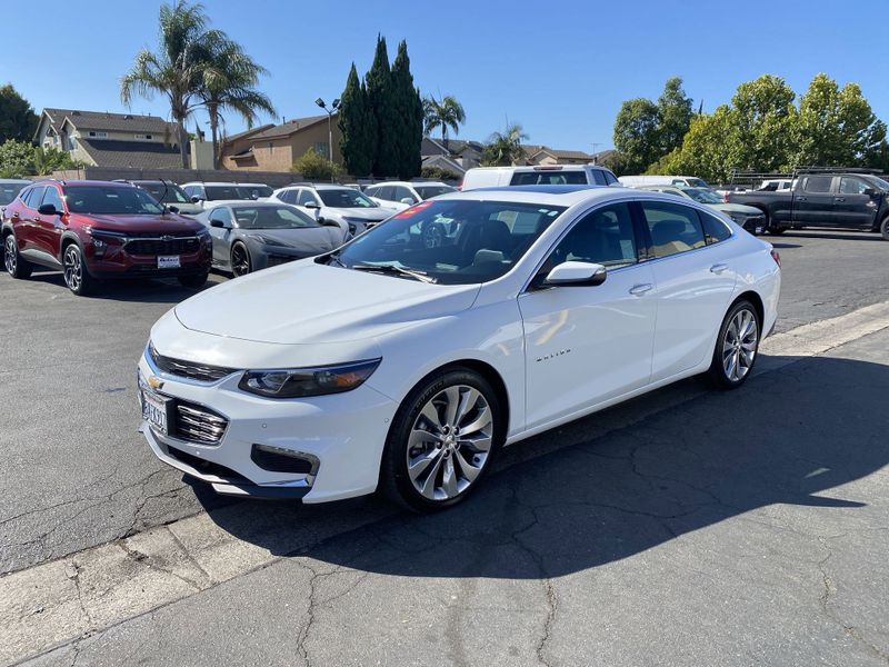 2017 Chevrolet Malibu PremierImage 2