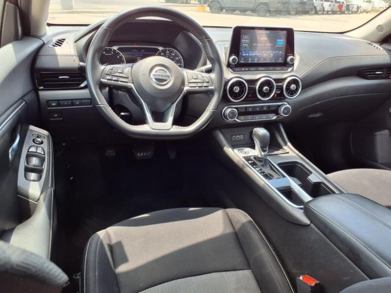 2022 Nissan Sentra SV photo 16
