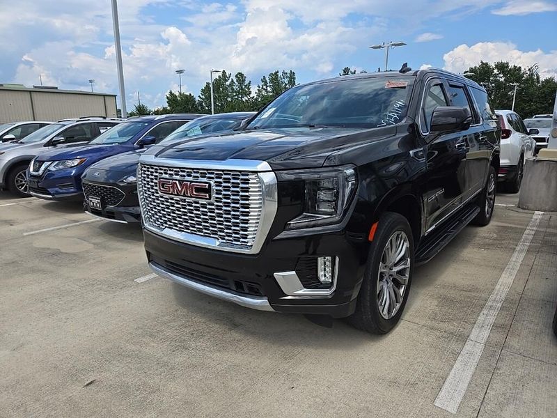 2021 GMC Yukon XL DenaliImage 1