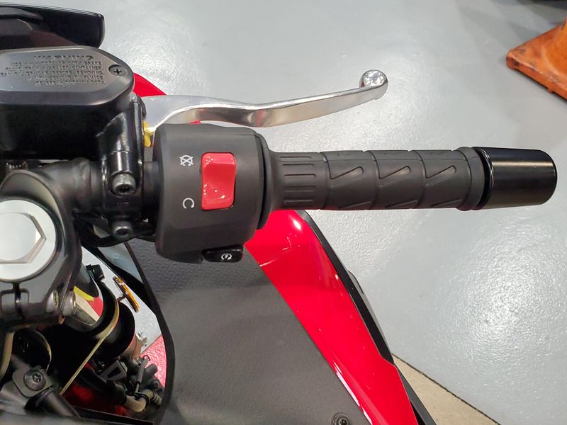 New 2025 Kawasaki NINJA 500 SE ABS Image 9