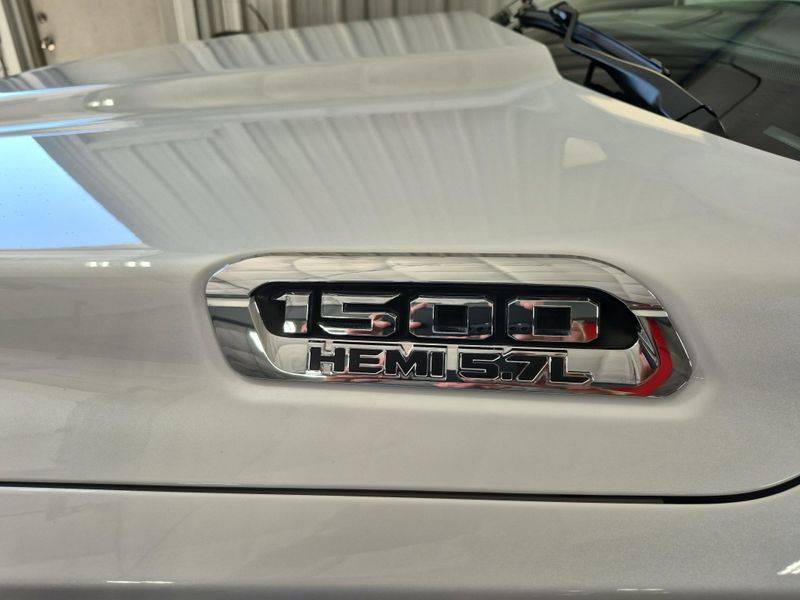 2019 RAM 1500 LimitedImage 24