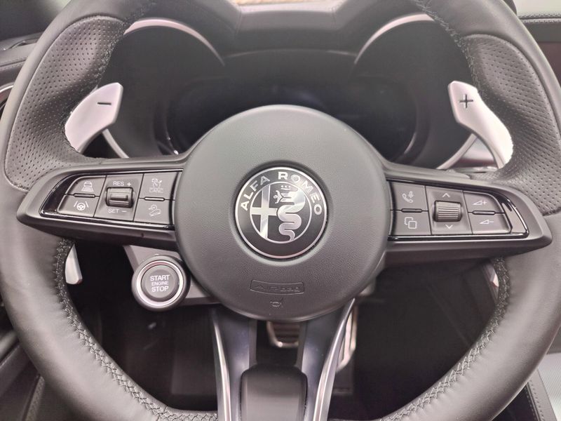 2024 Alfa Romeo Stelvio Veloce Premium AWD w/Activ AsstImage 25