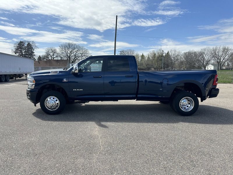 2024 RAM 3500 Laramie Crew Cab 4x4 8