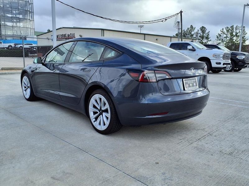 Used 2023 Tesla Model 3 BaseImage 9