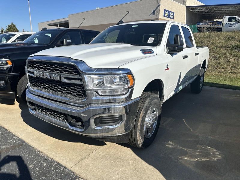 2024 RAM 2500 Tradesman Crew Cab 4x4 6