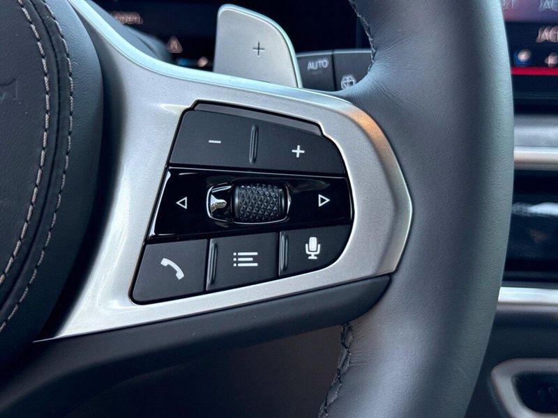 New 2027 BMW X7 xDrive40iImage 23