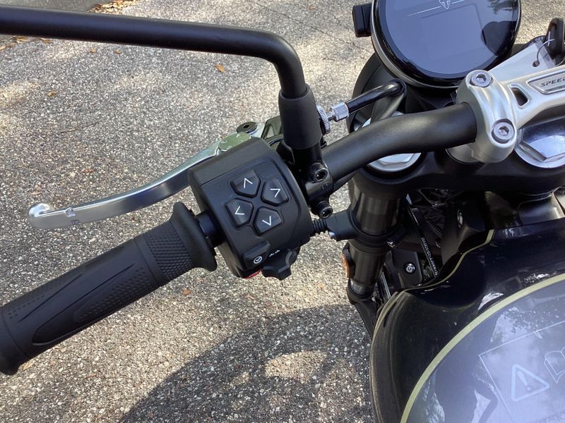 2025 Triumph Speed Twin 900 Base 
