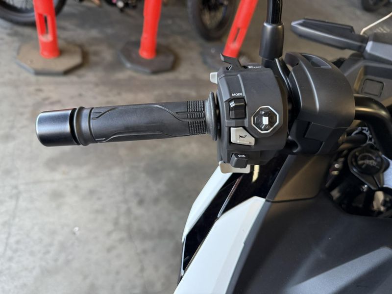 New 2025 Honda NC750X DCT Image 7