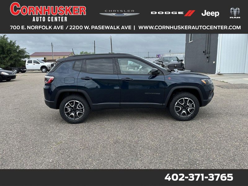 2024 Jeep Compass TrailhawkImage 1